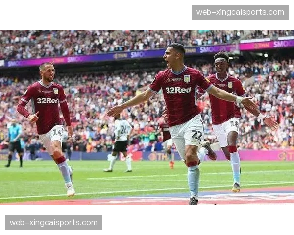 曼联与阿斯顿维拉同积五十一分，净胜球优势成排名关键